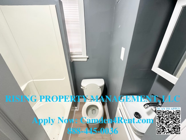 Building Photo - Renovated 3 Bedroom 1 Bathroom home in the...