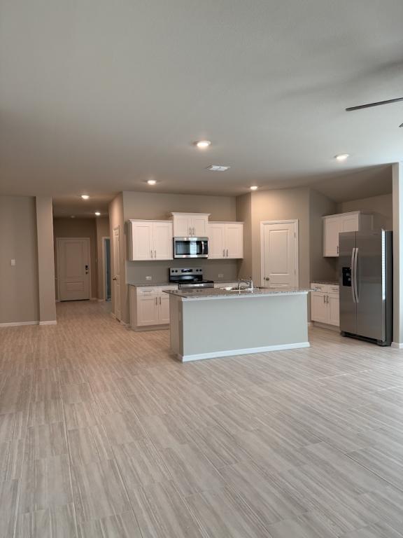 Building Photo - 421 Blanco Dr