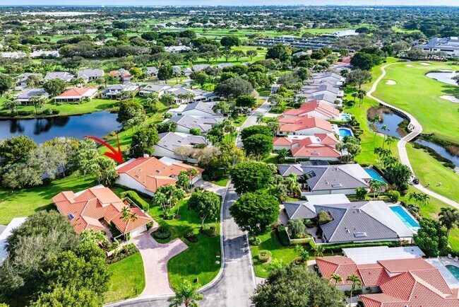 Building Photo - 18 Bristol Ln