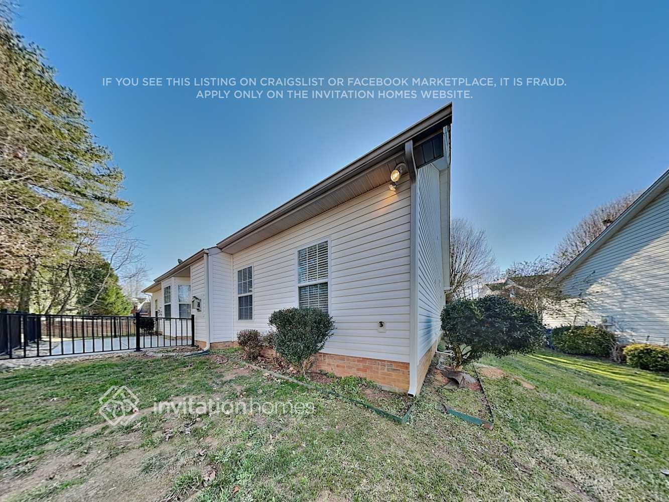 Building Photo - 14643 Eastgrove Dr