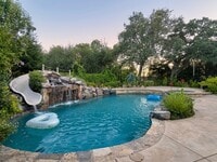 Building Photo - 233 Vanney Ct