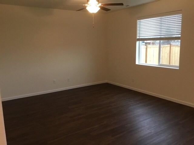 Building Photo - 2352 NW Matteo Dr