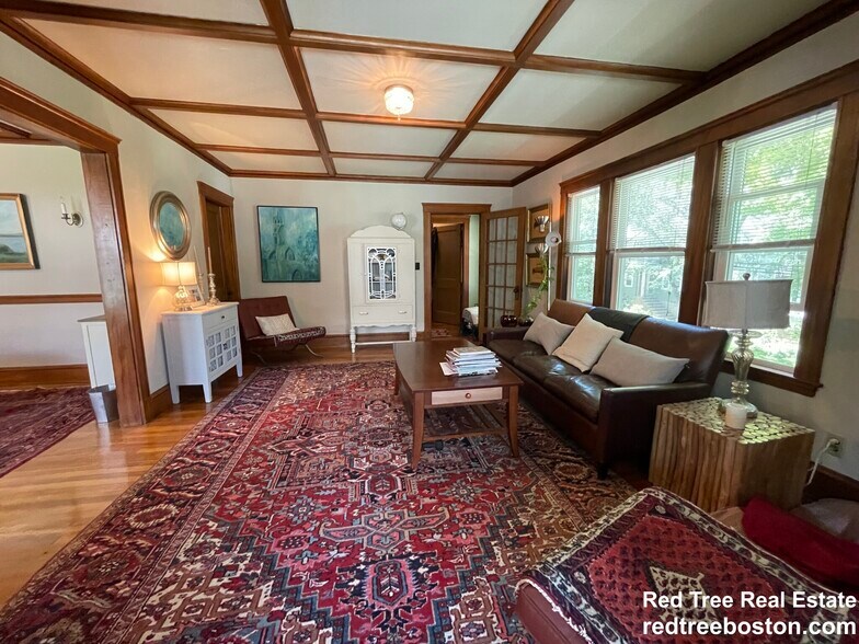 Building Photo - 62 Newport St