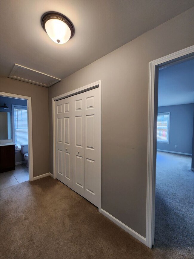 Building Photo - 14 Cherry Laurel Ln