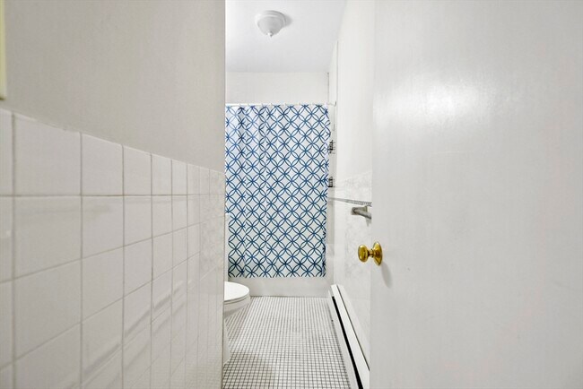 Building Photo - 87 Broad St