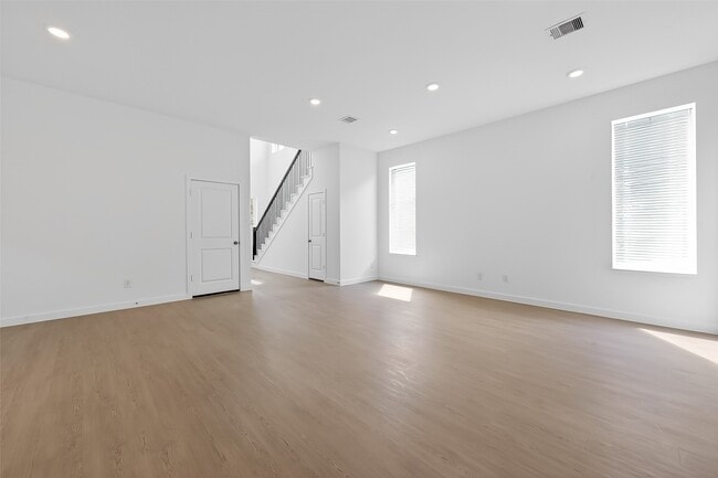 Building Photo - 21619 Colonial Medow Creek Trl