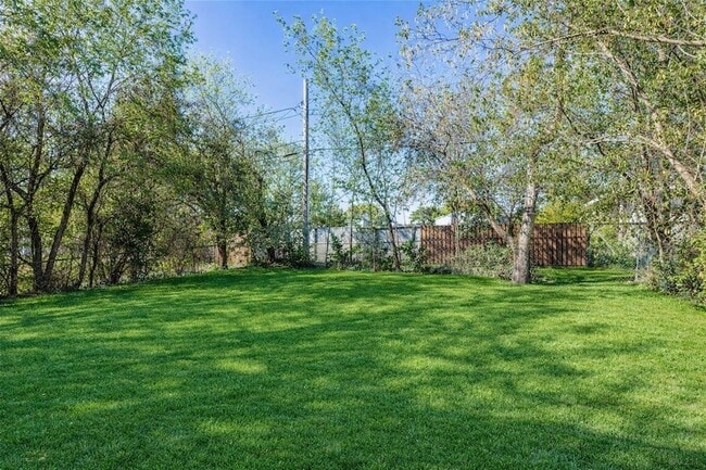 Building Photo - 3305 Avenue J