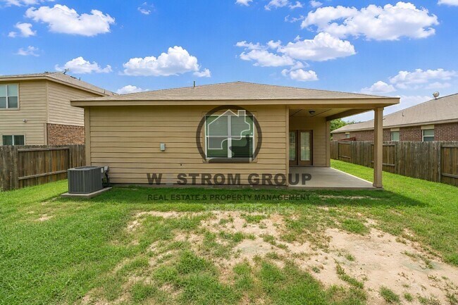 Building Photo - 12645 Forest Lawn Rd