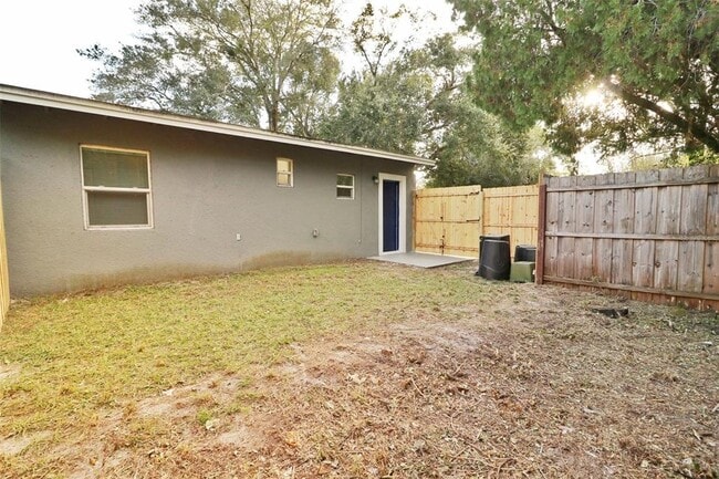 Building Photo - 611 Durango Way