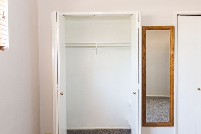 Building Photo - Scottsdale Rental Listing