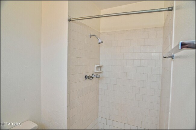 Building Photo - 10809 Jadestone St