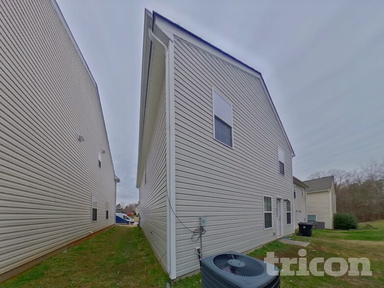 Building Photo - 253 Aershire Ct