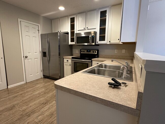 Building Photo - 4880 149th St N