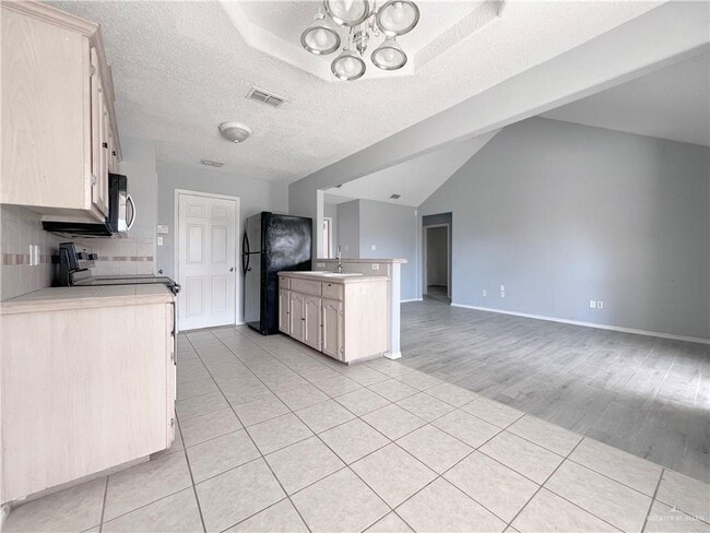 Building Photo - 28 N 38th St