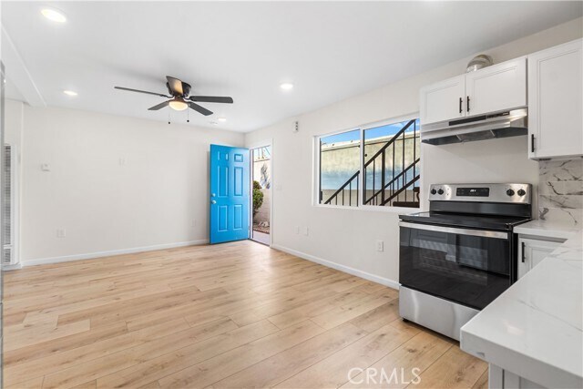 Building Photo - 523 W 12th St