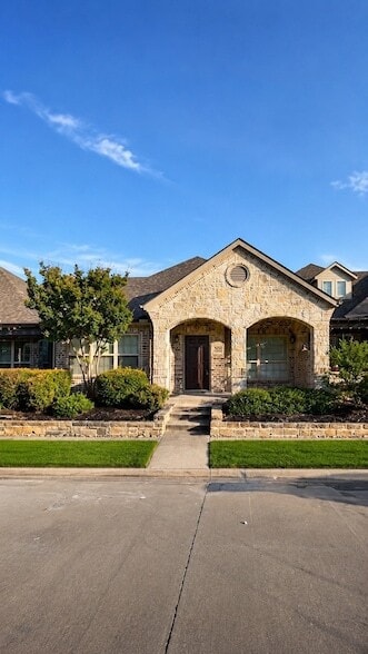 Building Photo - 5691 Orchard Pkwy