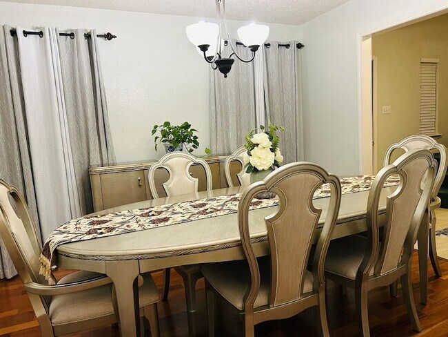 Building Photo - 3110 Settlers Way Blvd