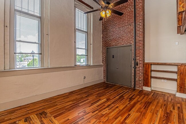 Building Photo - Nash Street Lofts-Unit I