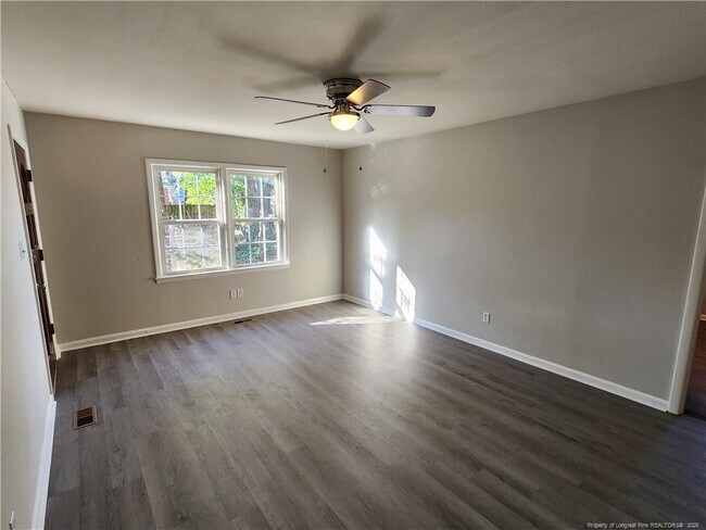 Building Photo - 1108 Norwood St