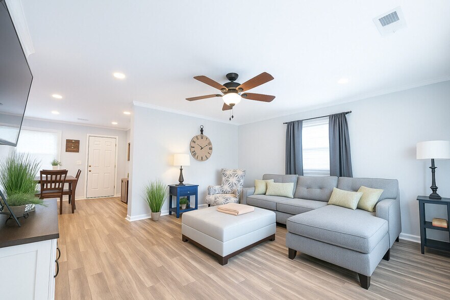 Primary Photo - 3830 Manchester Dr