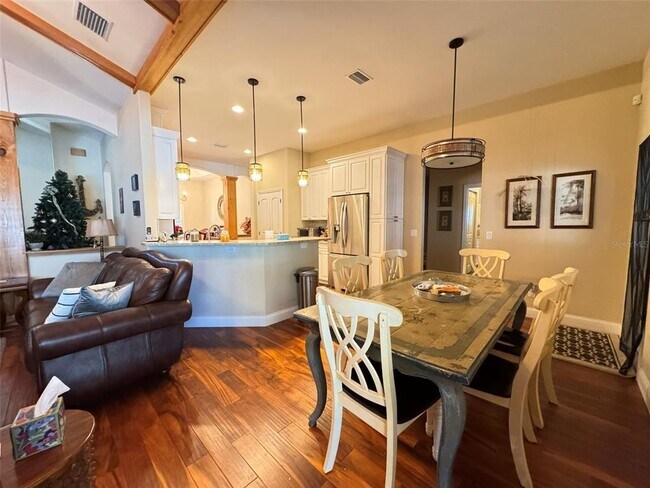 Building Photo - 3108 N Wheaton Point