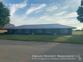 Building Photo - Two bedroom one & a half bath in Catlin, IL