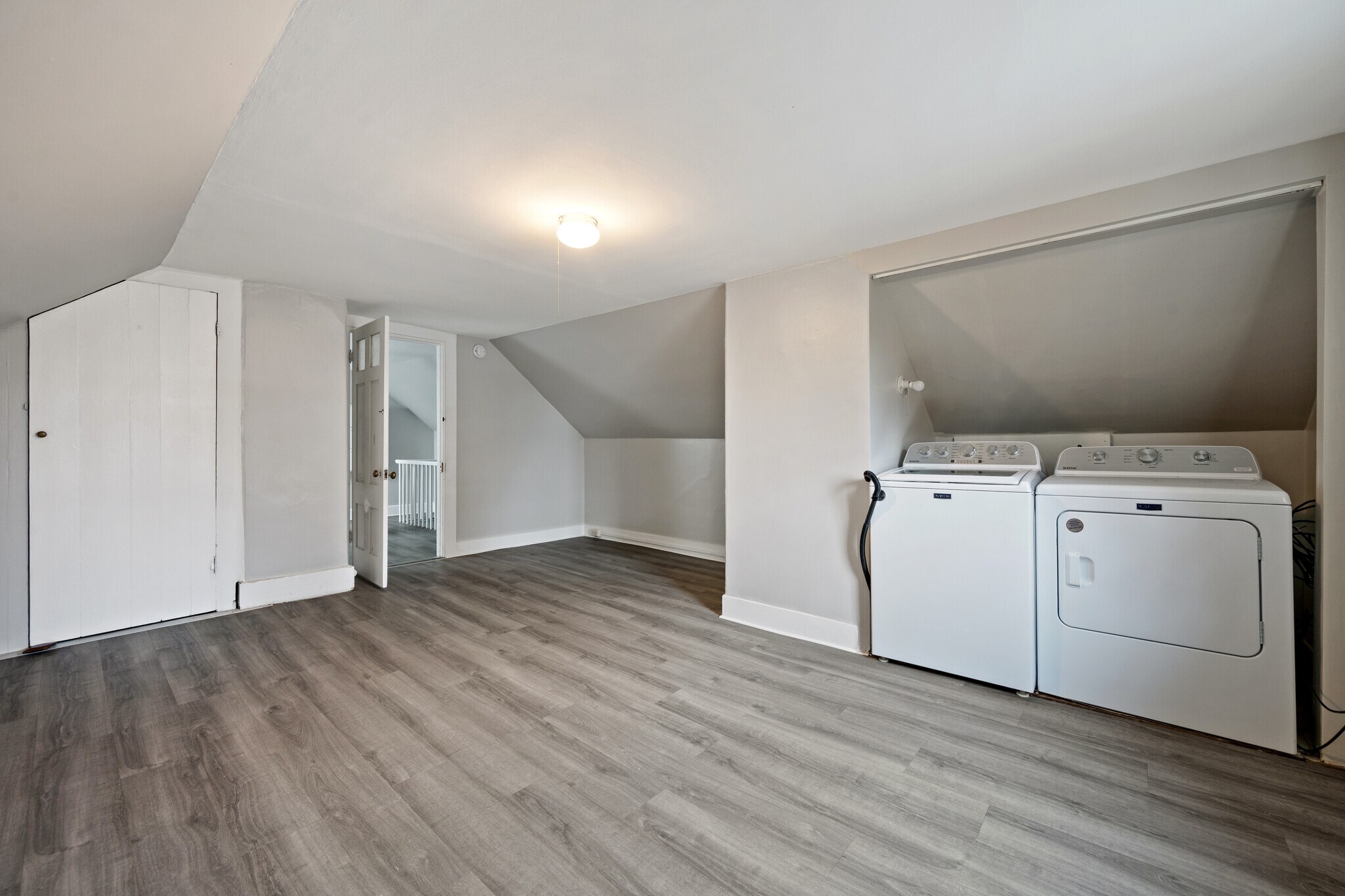 Building Photo - 135 Cedar St