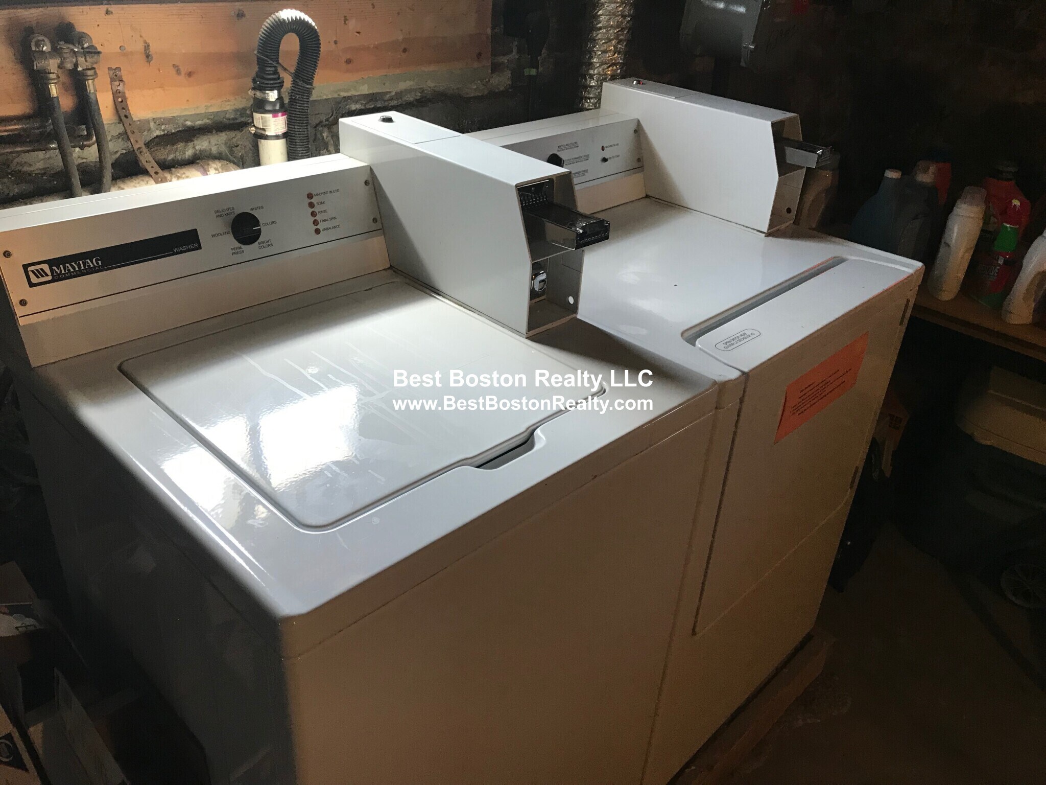 Building Photo - 639 Somerville Ave