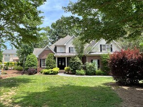 Building Photo - Luxury Living: 4 Bedroom home in Chapel Hill w/ spacious interior | 2 Year Lease Term