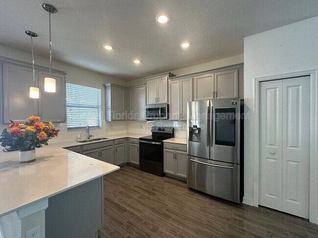 Building Photo - 8501 Arcadia Ln