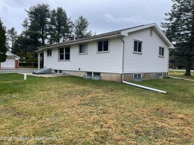 Building Photo - 3771 PA-115