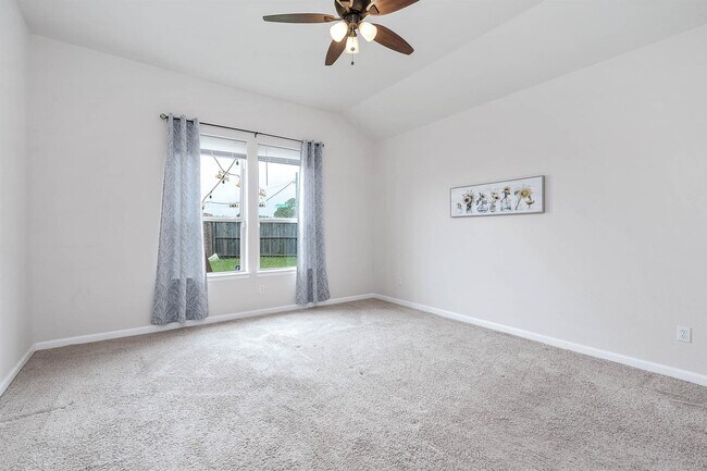 Building Photo - 14925 Gray Ridge Ln