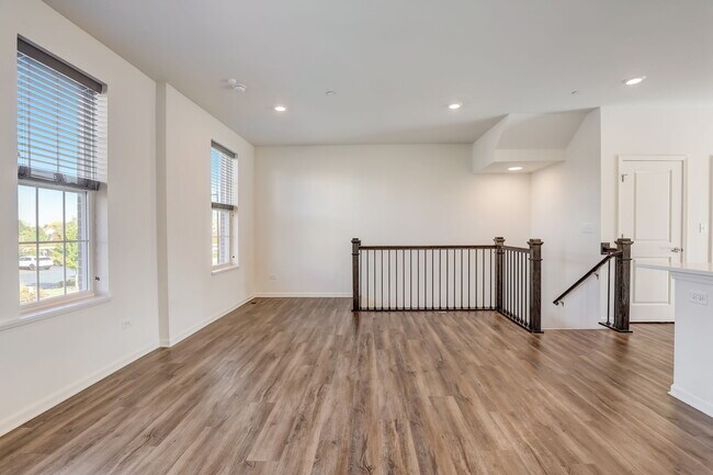 Building Photo - 2924 Reflection Dr