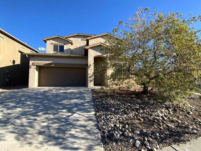 Primary Photo - 4 Bedroom Home Available Near Golf Course ...