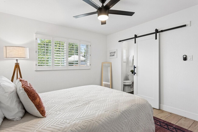 Building Photo - 7616 E 3rd St