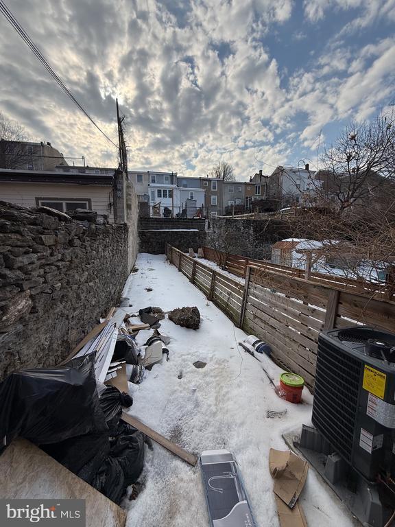 Building Photo - 217 Krams Ave