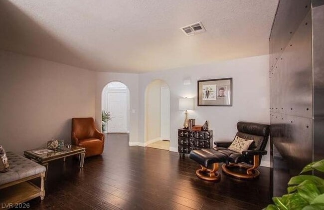 Building Photo - 2437 Twin Flower Cir