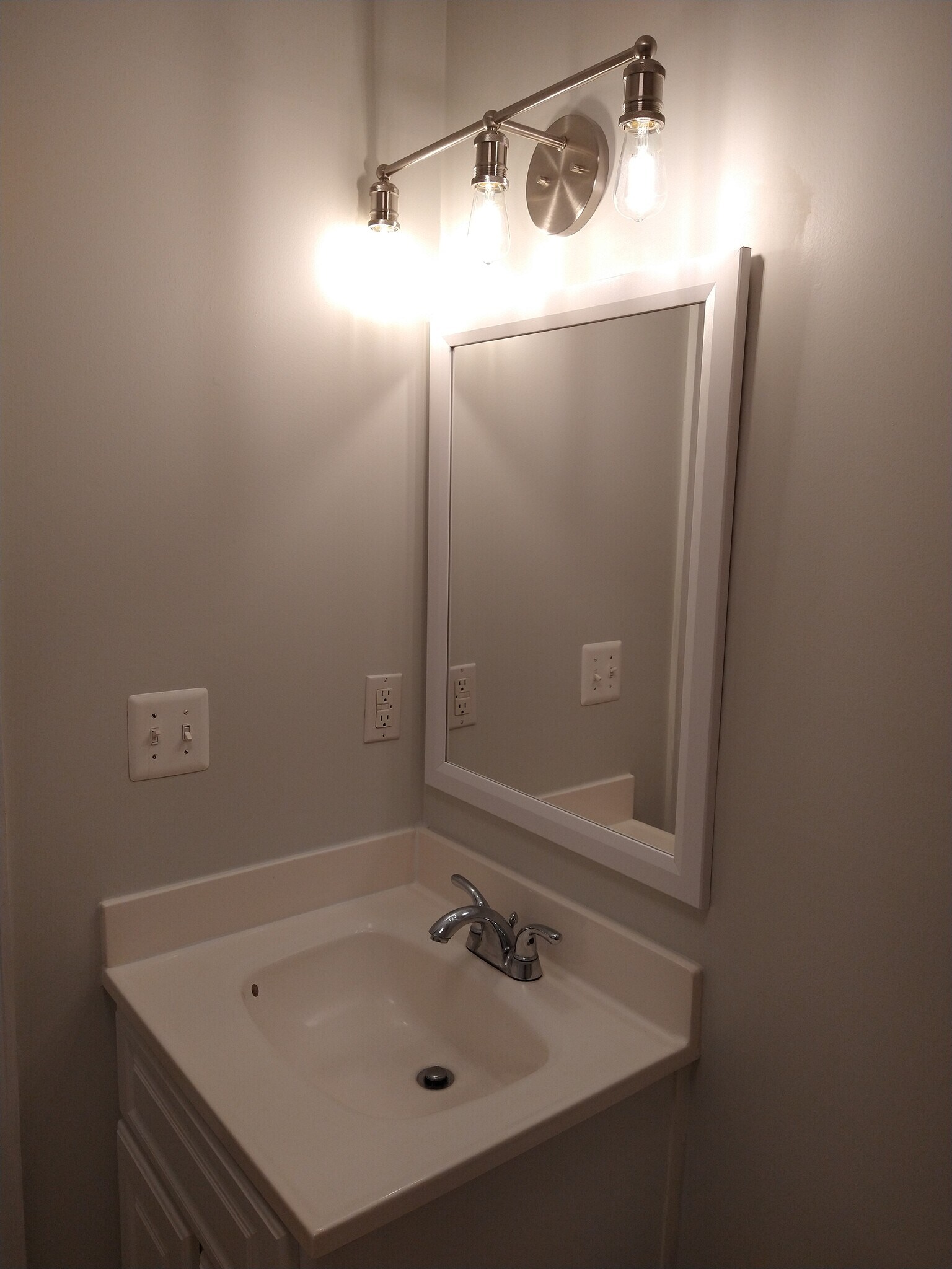 Second Bathroom - 1300 Taylor St NW
