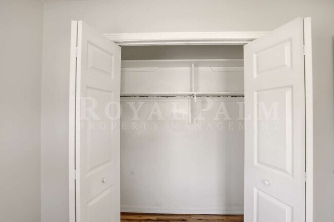 Building Photo - 2/1 Retreat in North Fort Myers: Apartment Life Called. We Didn't Answer.