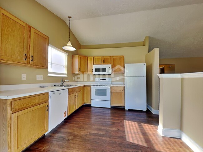 Building Photo - 7184 Franklin Madison Rd