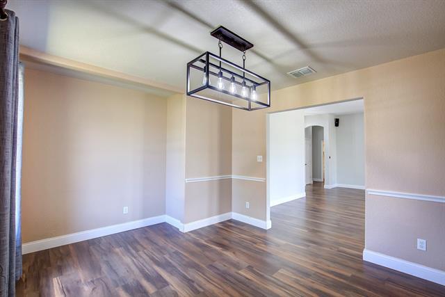 Building Photo - 262 Saddlebrook Ct