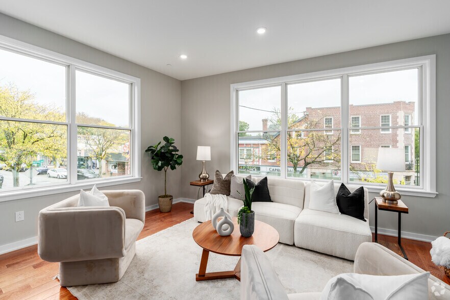 Primary Photo - The George