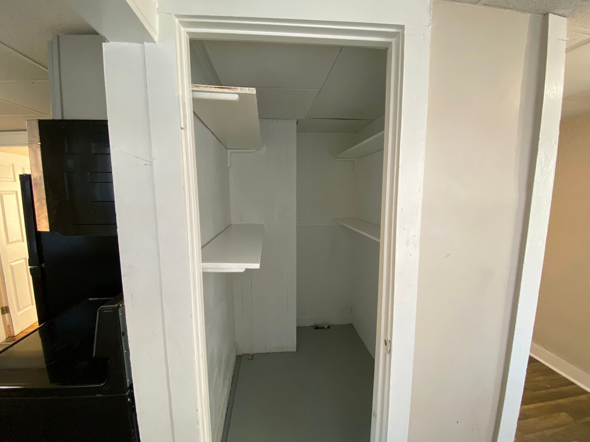 Building Photo - 182 Grant St