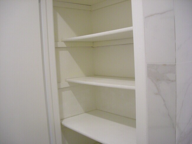 Closet in second bathroom - 11701 SW 108th Ln