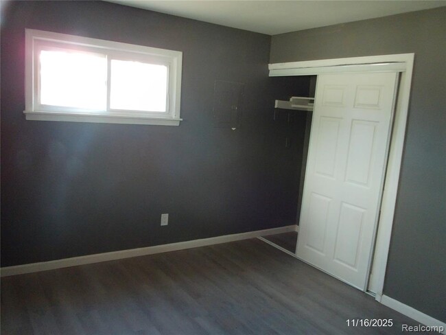 Building Photo - 27107 Florence St