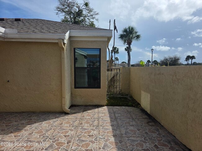 Building Photo - 1431 Sheafe Ave NE