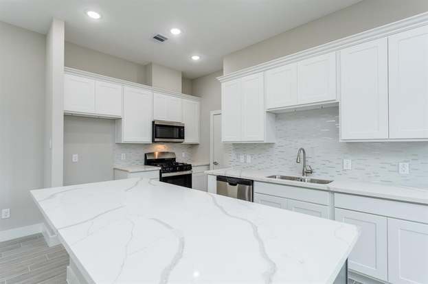 Building Photo - 4536 Sunflower St