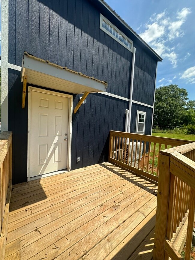 Building Photo - Tiny Home
