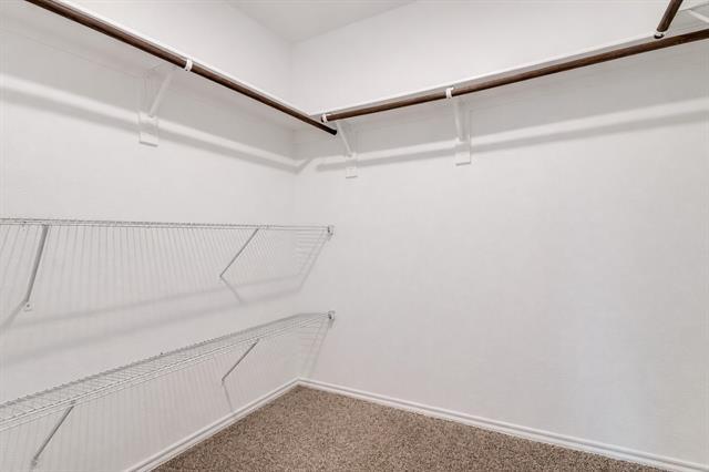 Building Photo - 914 Decker Dr