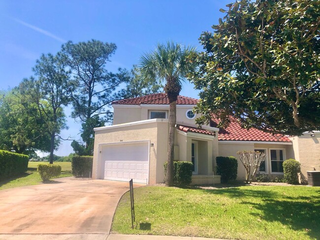 Building Photo - WEDGEFIELD GOLF COURSE VILLA